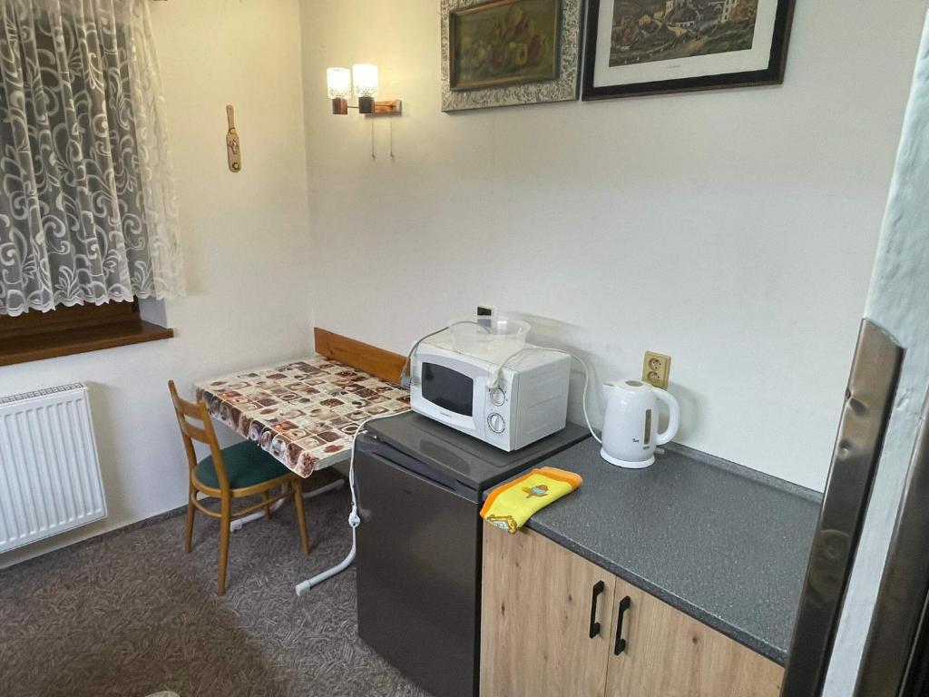 Room Photo 6